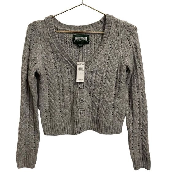 American Eagle Grey Cropped V Neck Cable Knit Sweater XS NWT - Picture 1 of 8